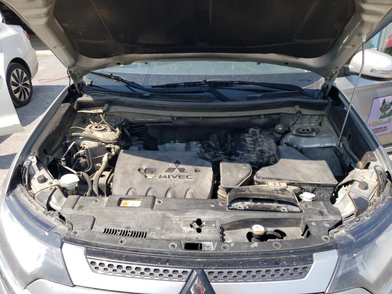 JA4AD3A39LZ034709 2020 Mitsubishi Outlander Se