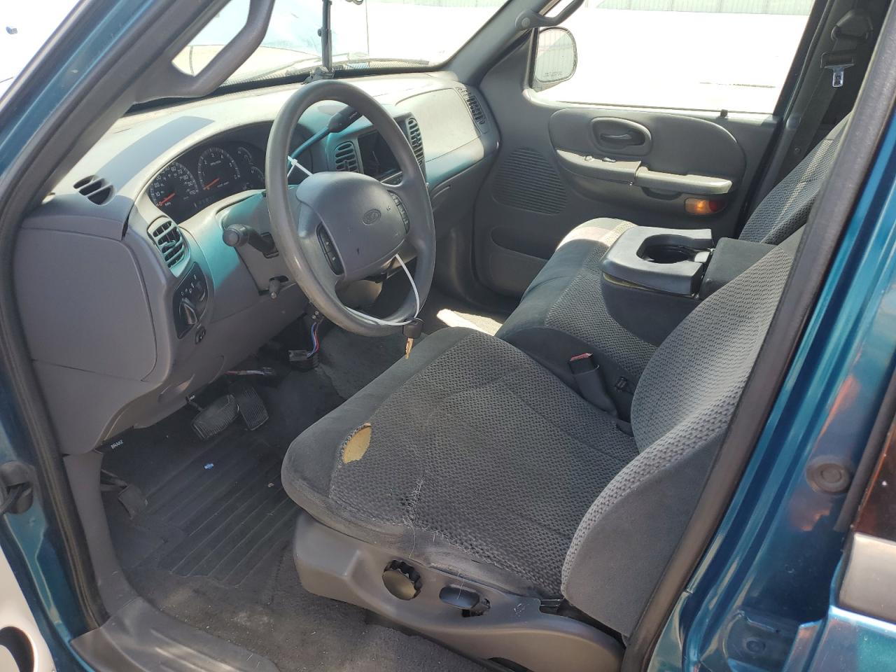 1FTRW08L11KE32364 2001 Ford F150 Supercrew