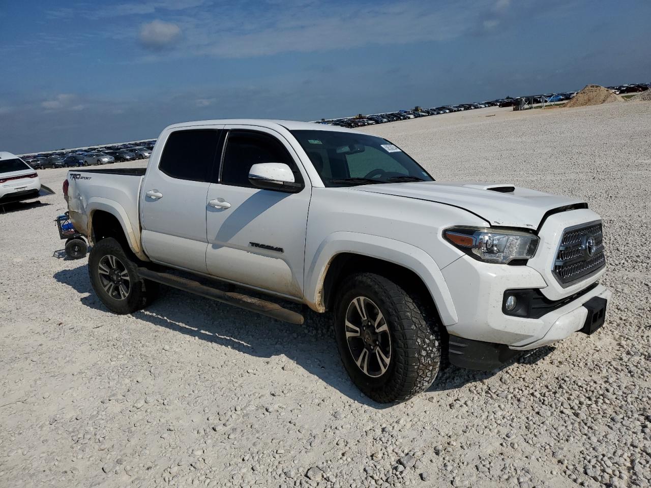 2017 Toyota Tacoma Double Cab vin: 5TFAZ5CN3HX026612