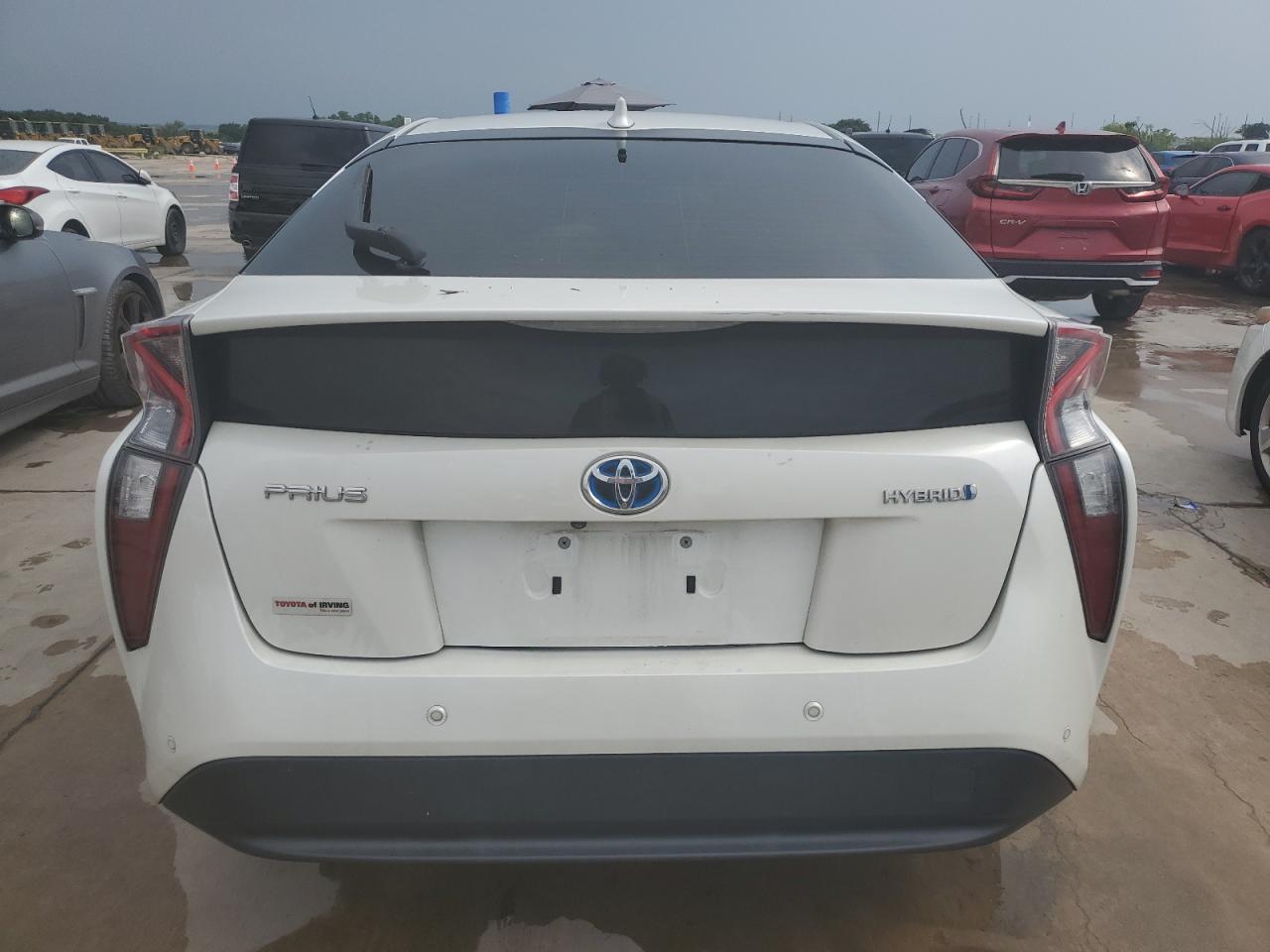 JTDKARFU7J3057266 2018 Toyota Prius