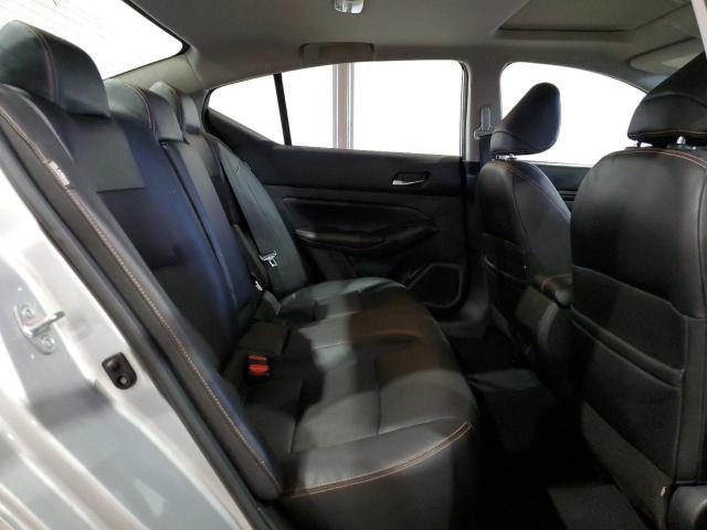 2021 Nissan Altima - Image 10