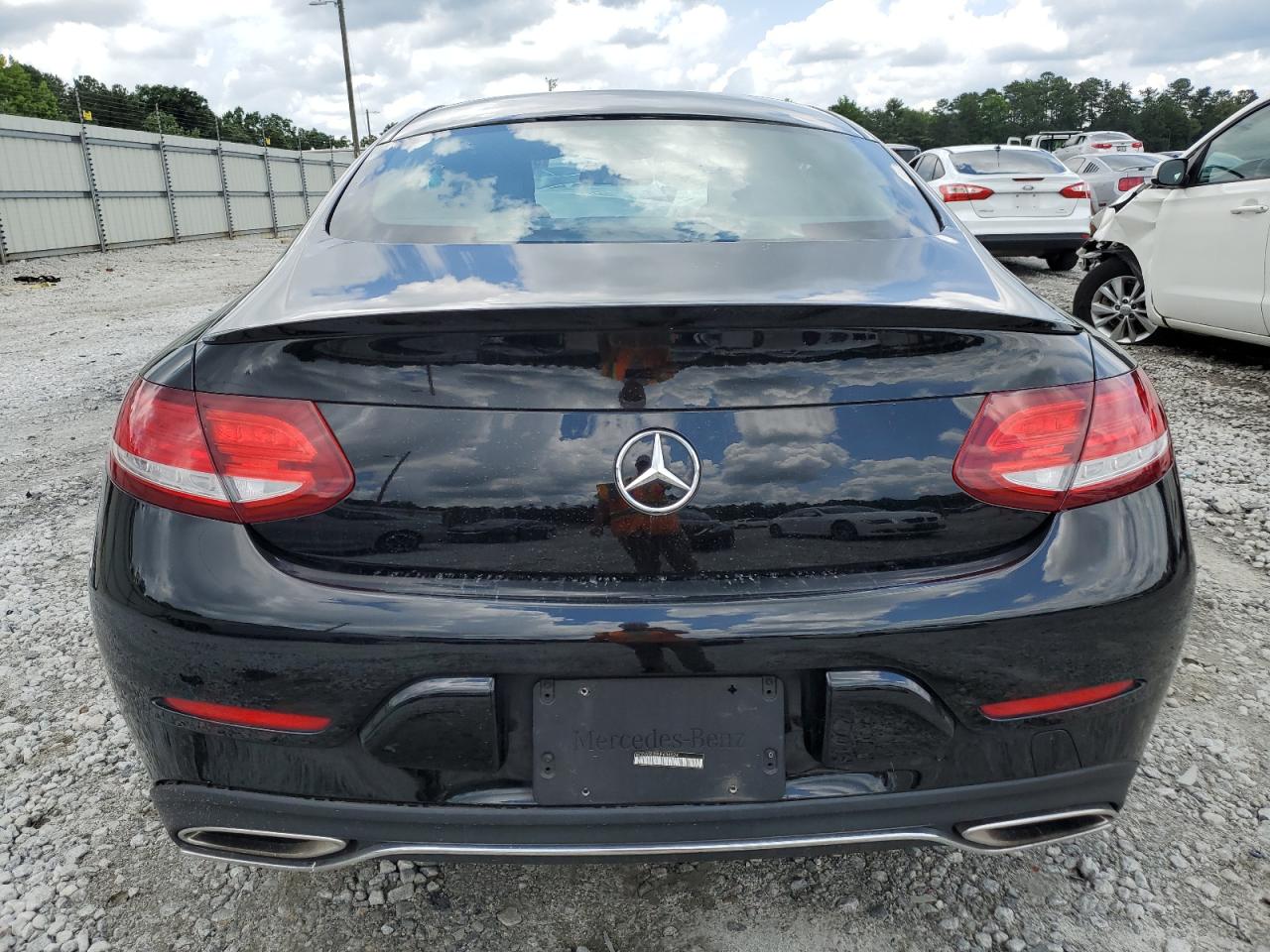 WDDWJ4JB9JF634524 2018 Mercedes-Benz C 300