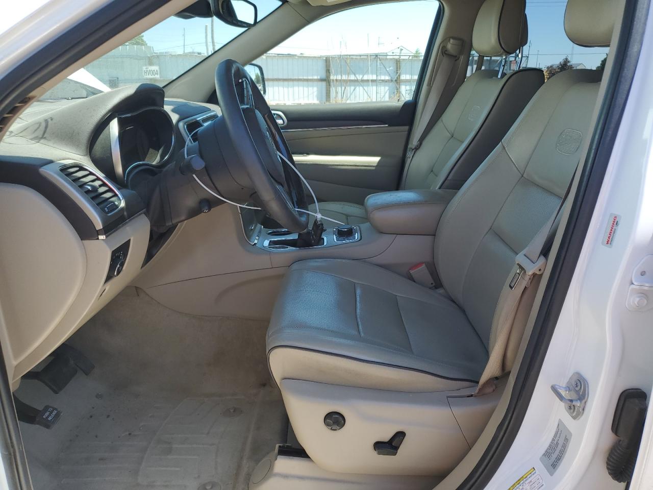 1C4RJFCT1HC822605 2017 Jeep Grand Cherokee Overland