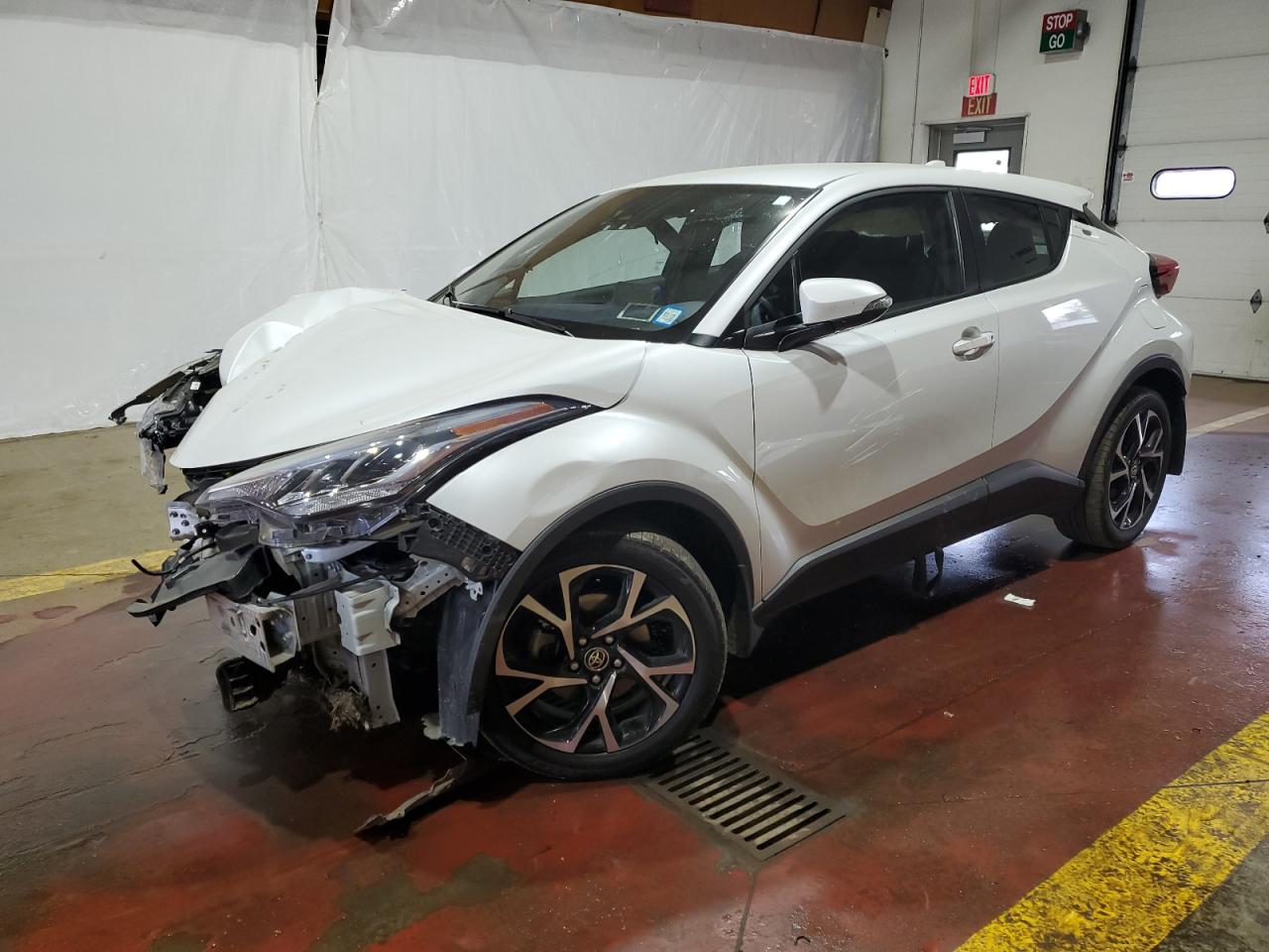 2022 Toyota C-Hr Xle vin: NMTKHMBX4NR147976