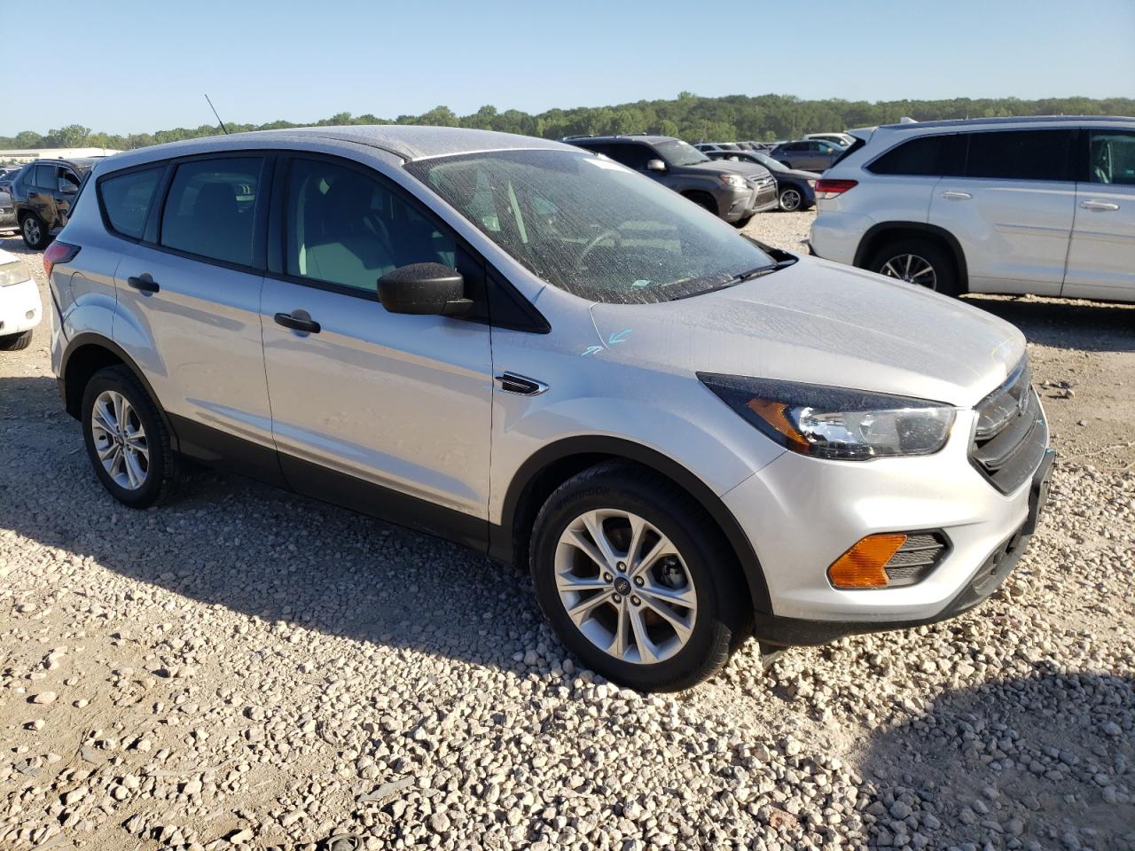 2019 Ford Escape S vin: 1FMCU0F73KUA05402