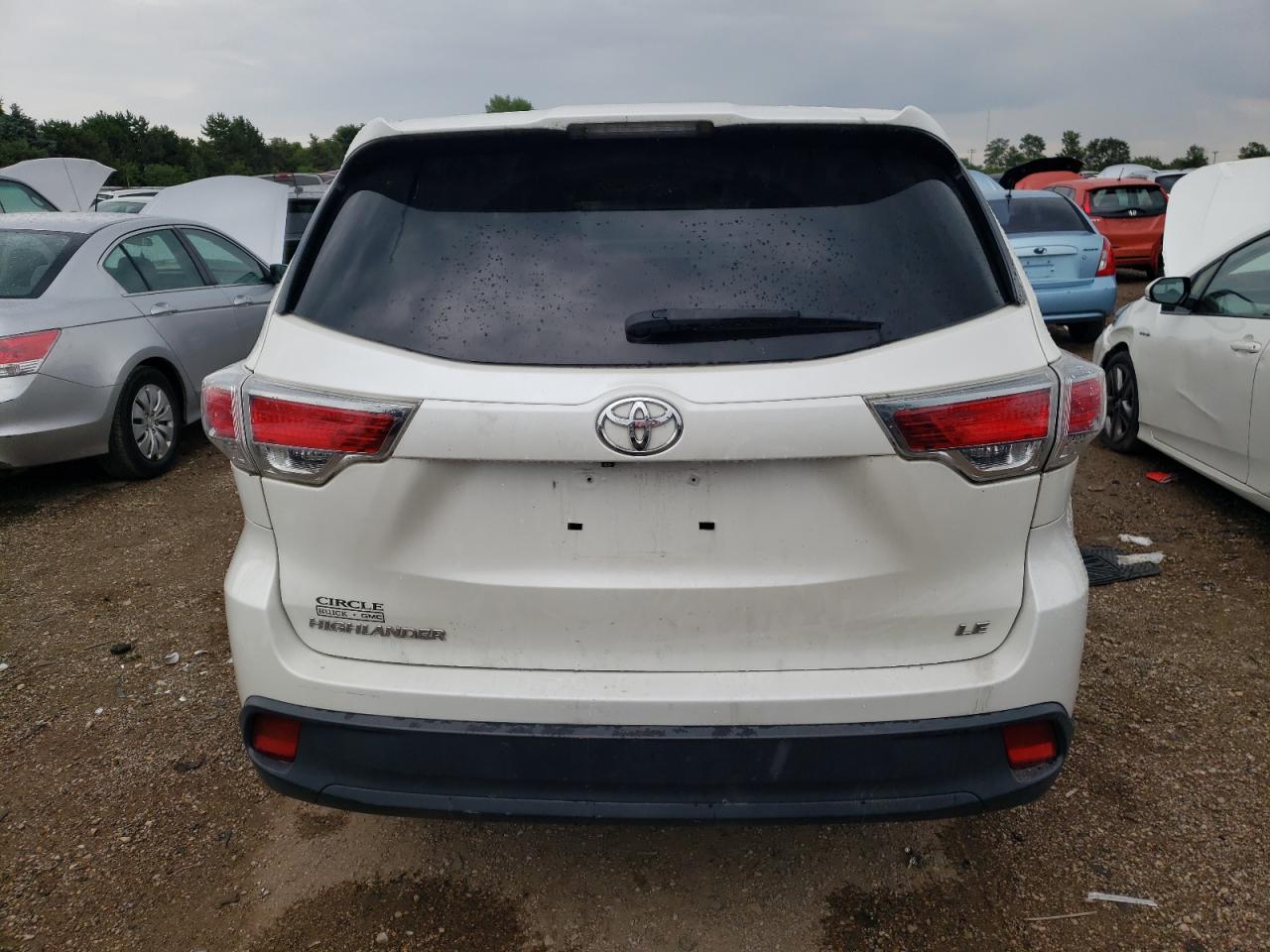 5TDZARFH2ES006960 2014 Toyota Highlander Le