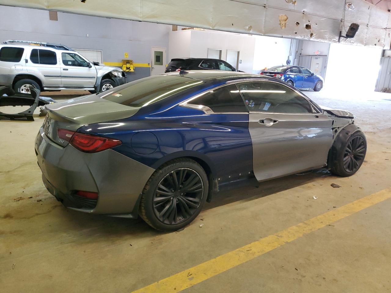 2017 Infiniti Q60 Premium vin: JN1EV7ELXHM554107