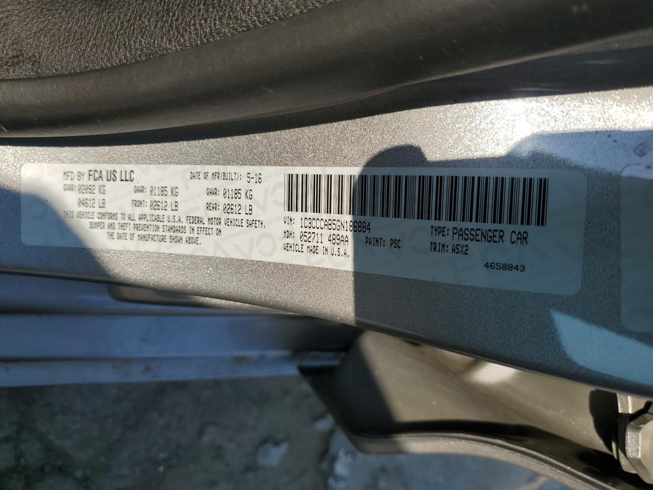 1C3CCCAB5GN186884 2016 Chrysler 200 Limited