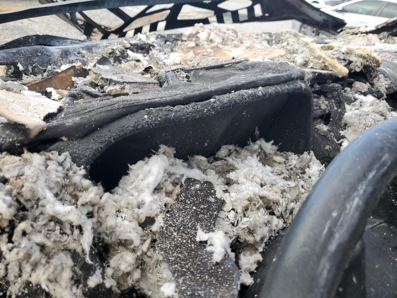 1GYKNFRS2KZ237552 2019 Cadillac Xt5 Premium Luxury