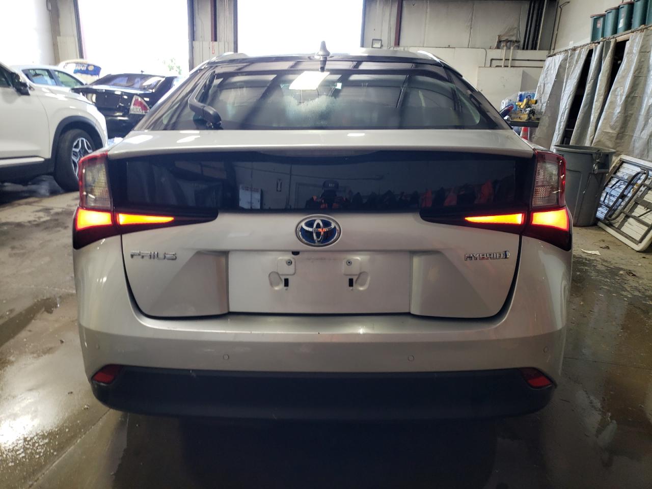 JTDKAMFU2N3160815 2022 Toyota Prius Night Shade