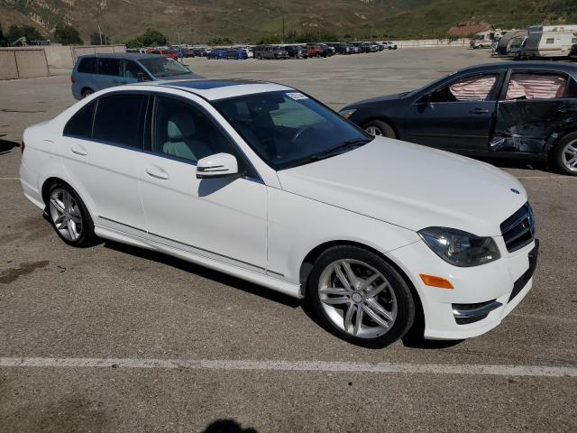 VIN WDDGF4HB0EG257190 2014 Mercedes-Benz C-Class, 250 no.4