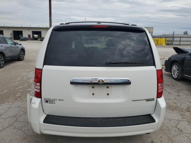 2010 Chrysler Town & Country - Image 6