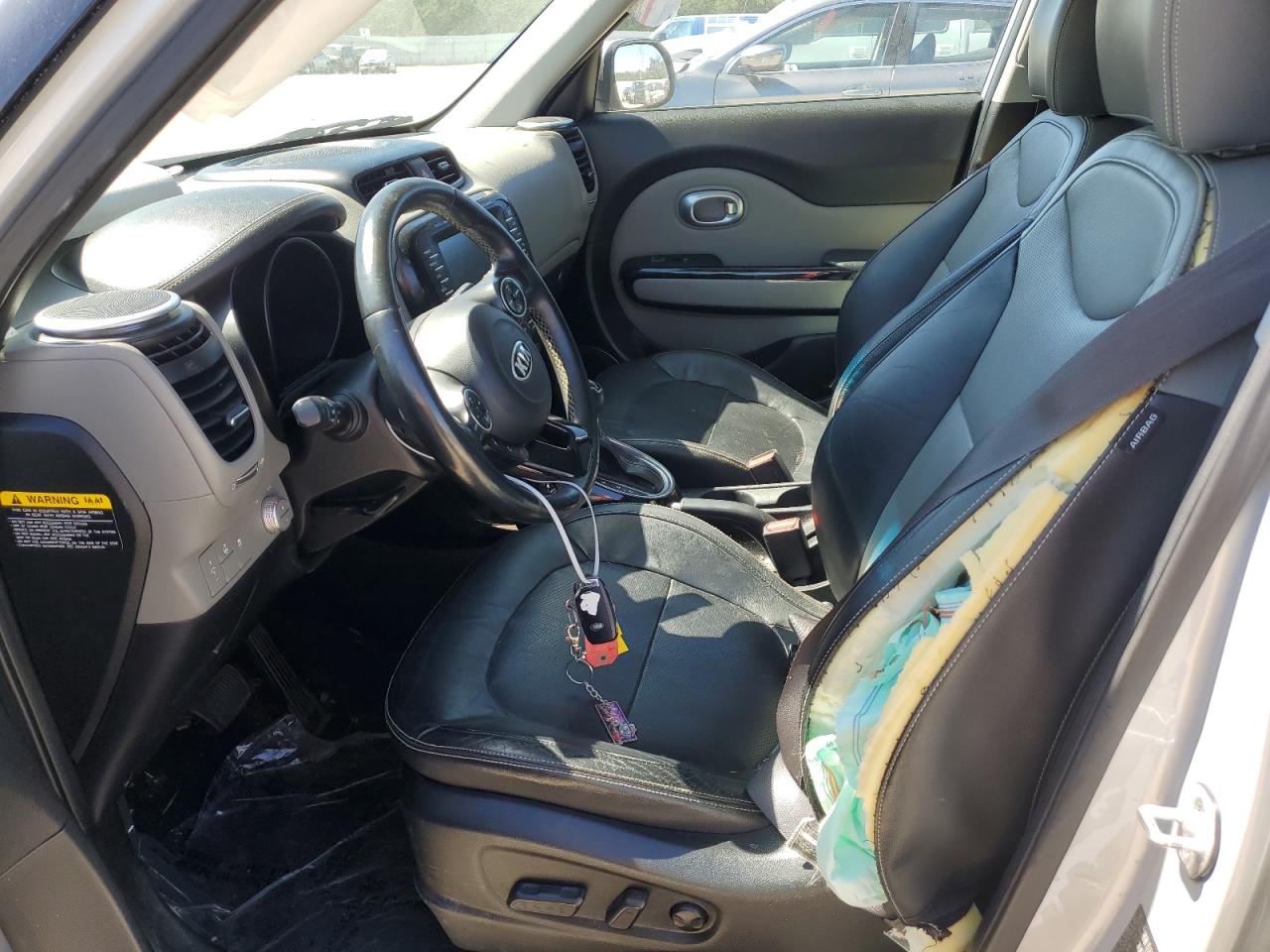 KNDJP3A59G7855311 2016 Kia Soul +