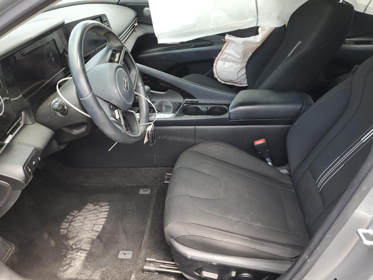 5NPLN4AGXNH072335 2022 Hyundai Elantra Sel