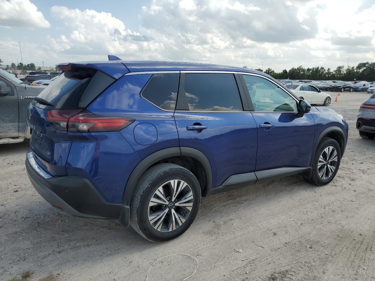 2022 Nissan Rogue Sv vin: 5N1BT3BA3NC732146