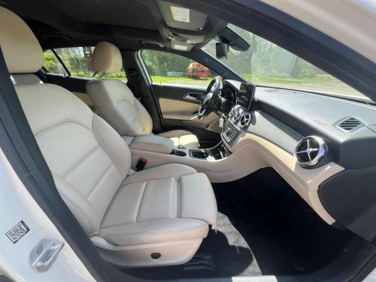 2018 Mercedes-Benz Gla 250 4Matic vin: WDCTG4GB4JJ463675