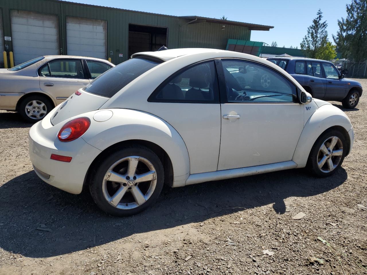 3VWFW31C28M515204 2008 Volkswagen New Beetle Triple White