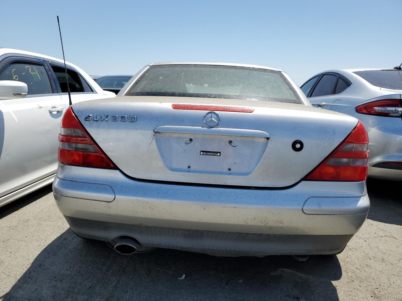 WDBKK47F3XF128372 1999 Mercedes-Benz Slk 230 Kompressor