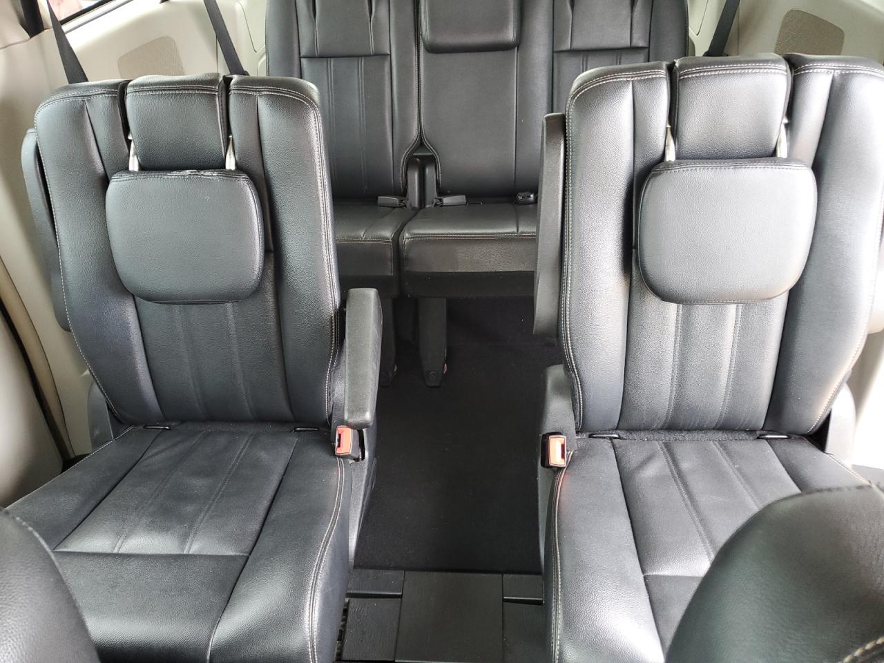 2C4RC1BG8GR214247 2016 Chrysler Town & Country Touring