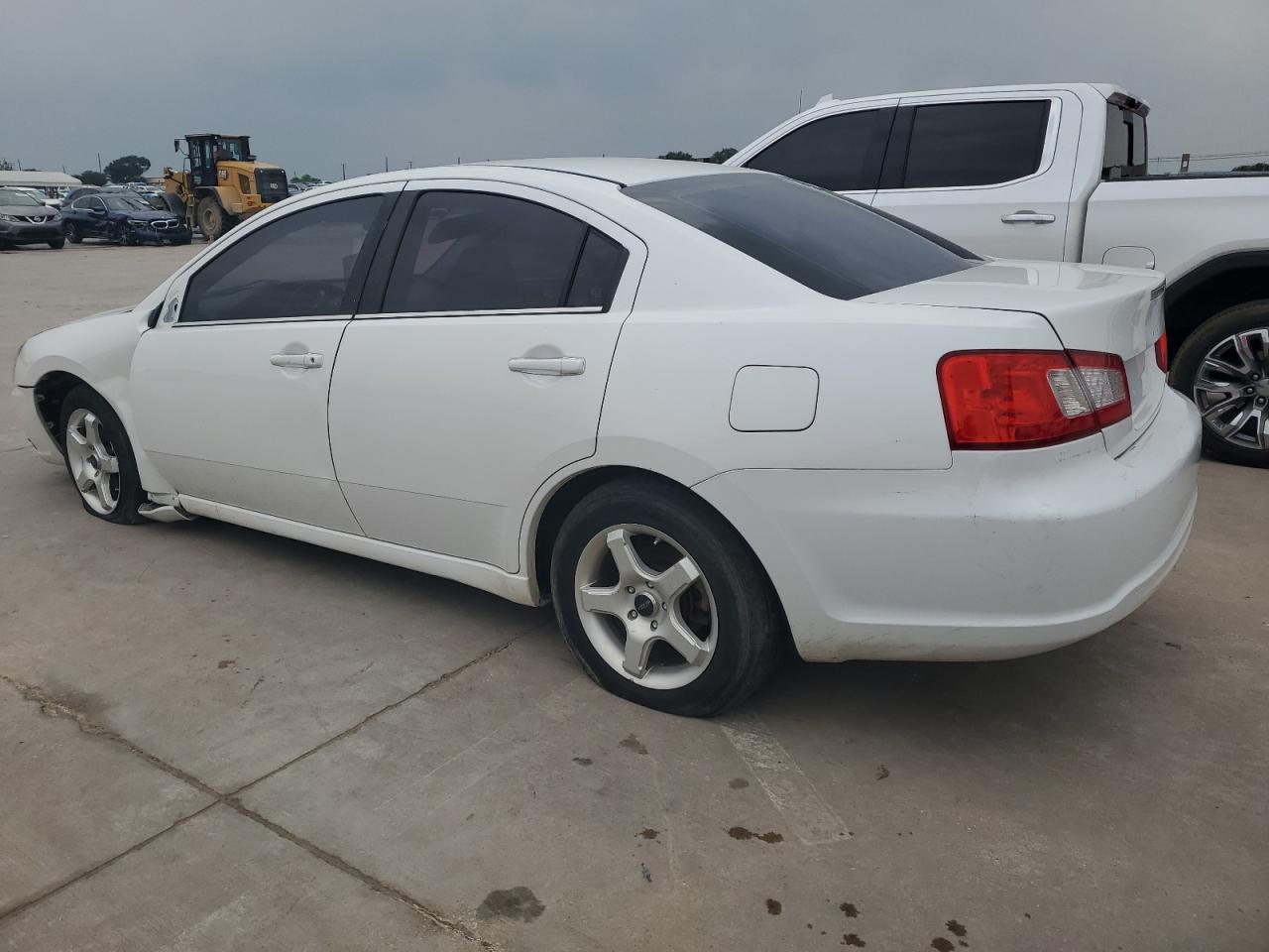 4A32B3FF2BE033553 2011 Mitsubishi Galant Es