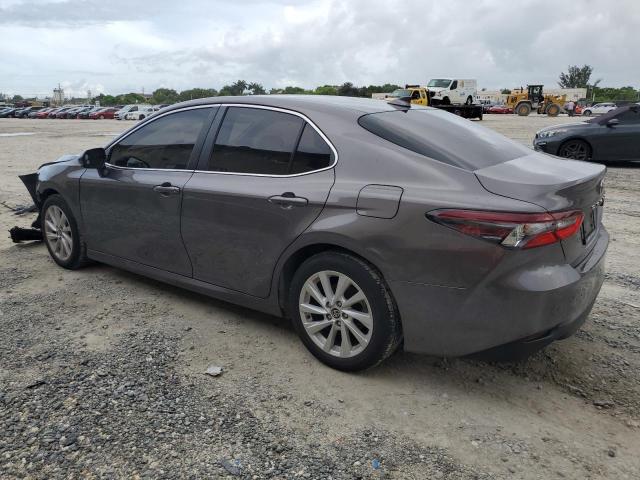 4T1C11AK5NU678996 2022 TOYOTA CAMRY - Image 2