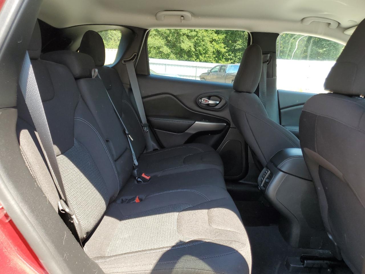 1C4PJLCB4MD134292 2021 Jeep Cherokee Latitude