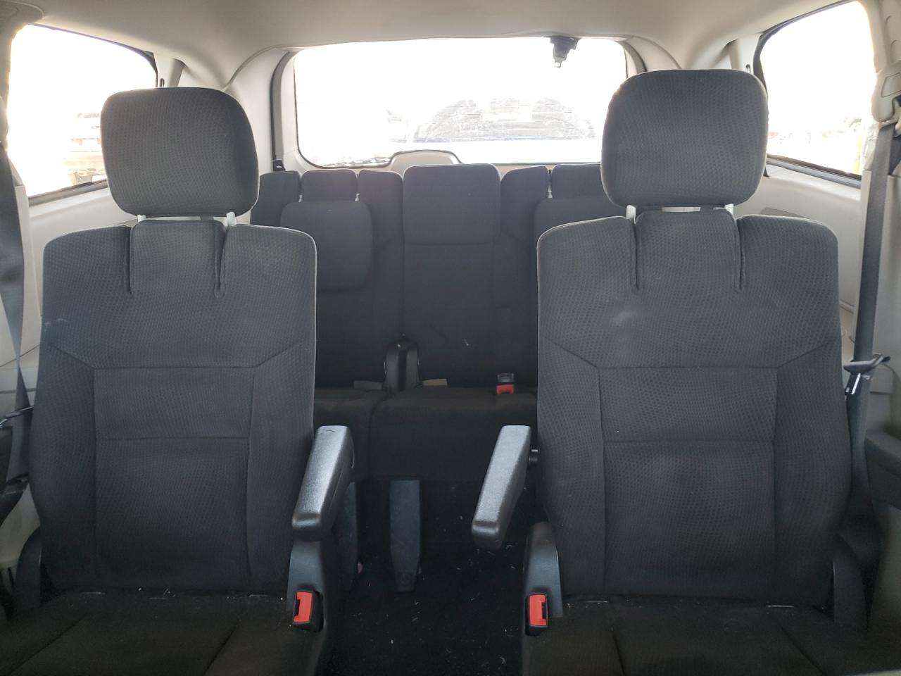 2C4RDGBG8FR543125 2015 Dodge Grand Caravan Se