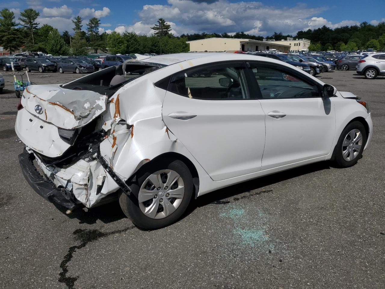 5NPDH4AE3GH680999 2016 Hyundai Elantra Se