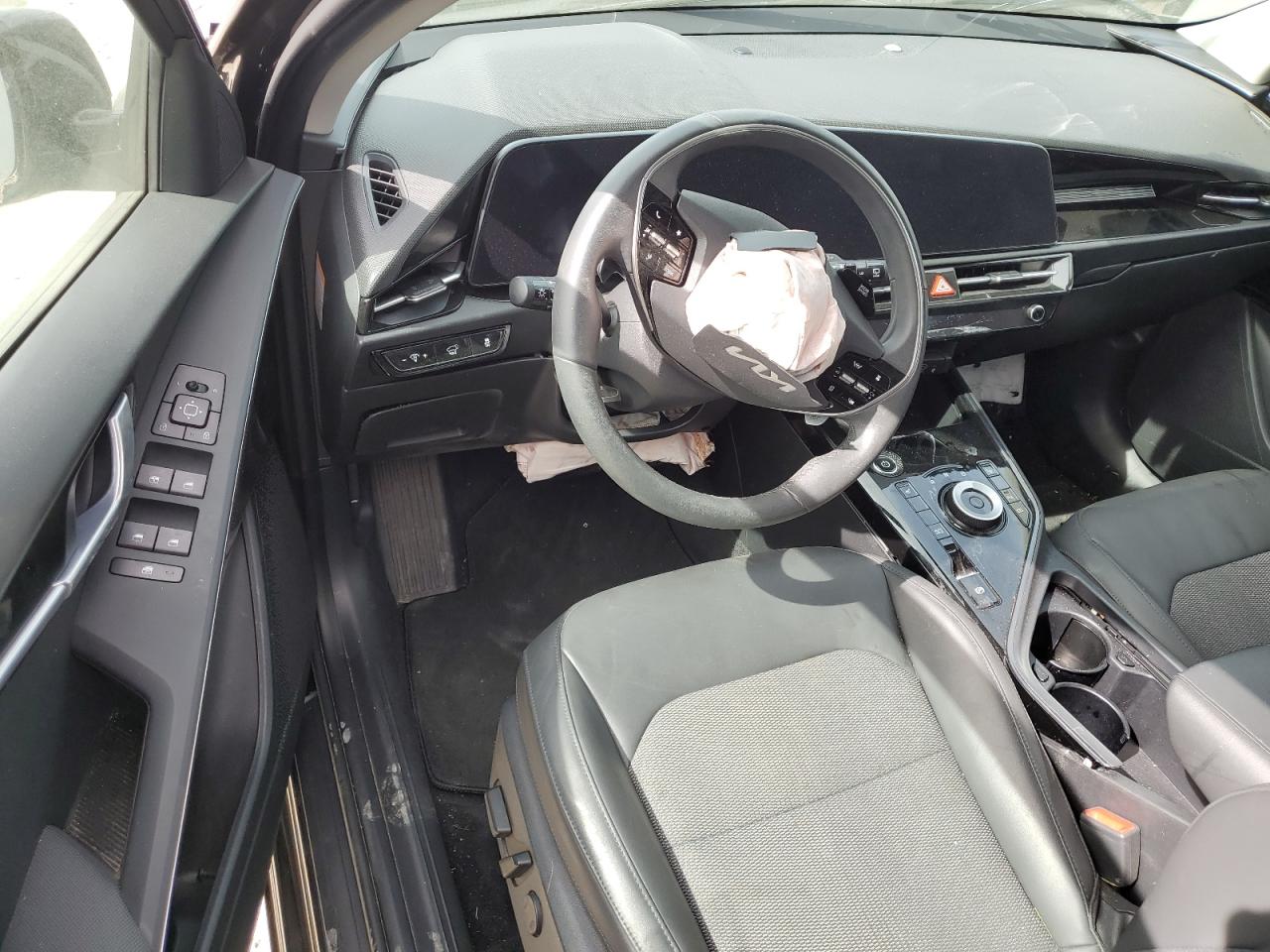 KNDCR3L14P5029927 2023 Kia Niro Wind