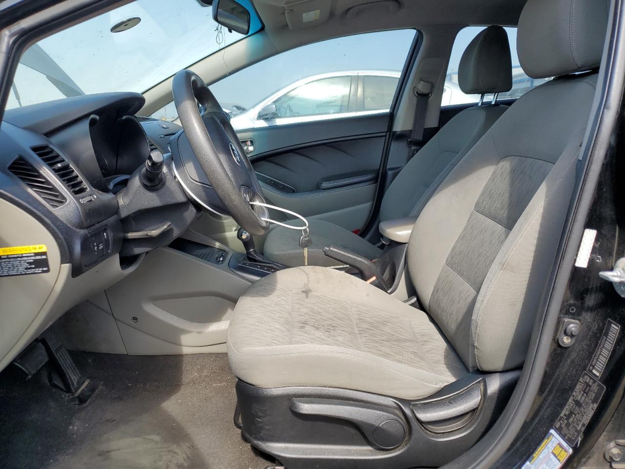 KNAFK4A6XF5415849 2015 Kia Forte Lx