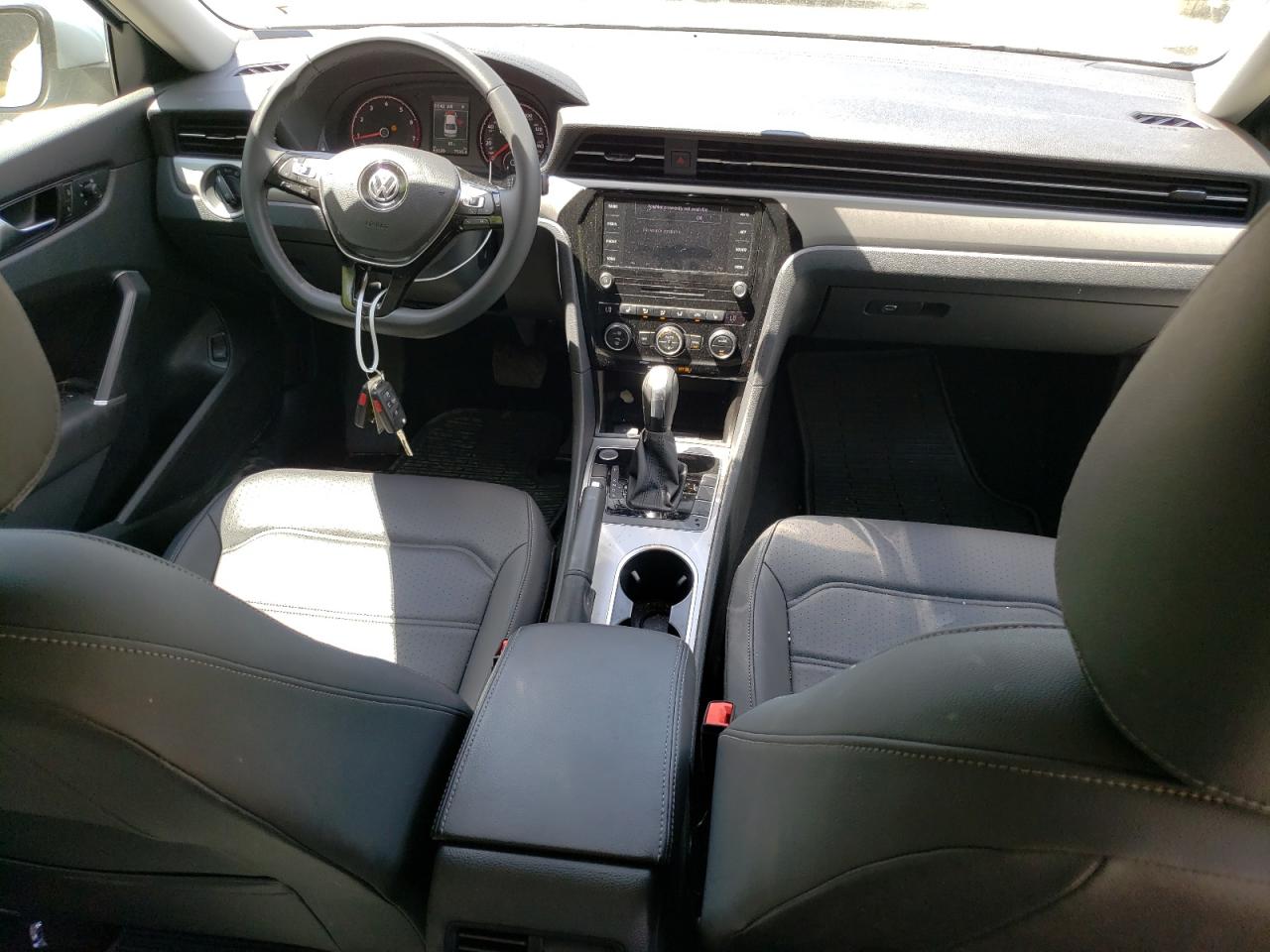 1VWSA7A39MC015721 2021 Volkswagen Passat Se