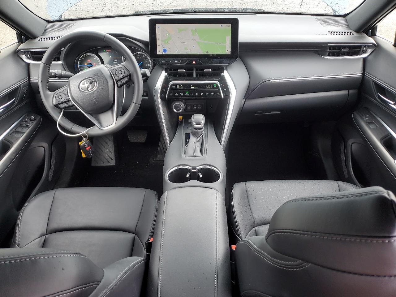 JTEAAAAH6PJ142865 2023 Toyota Venza Le