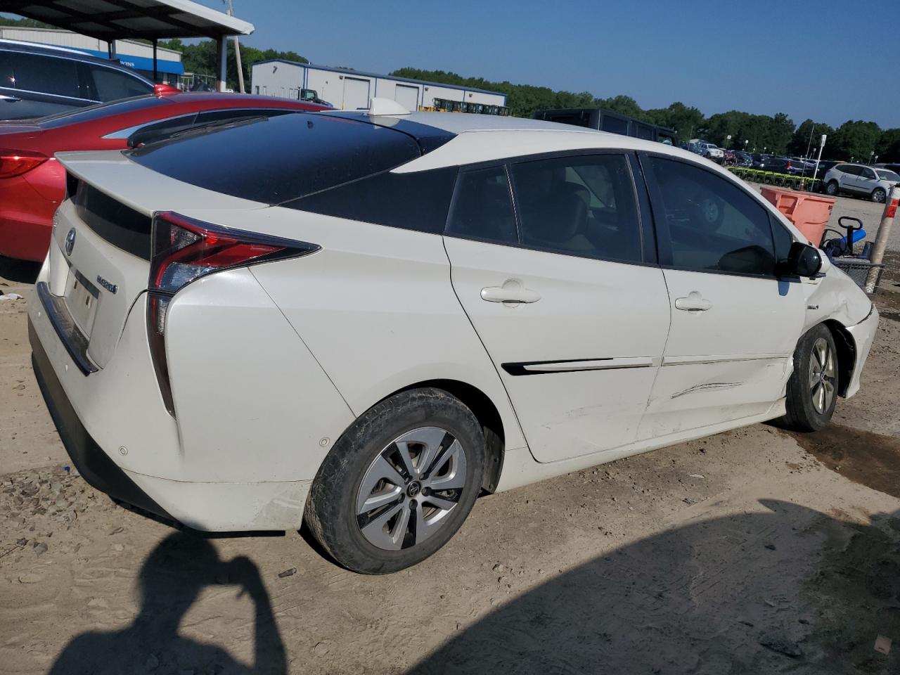 2018 Toyota Prius vin: JTDKARFU3J3064750