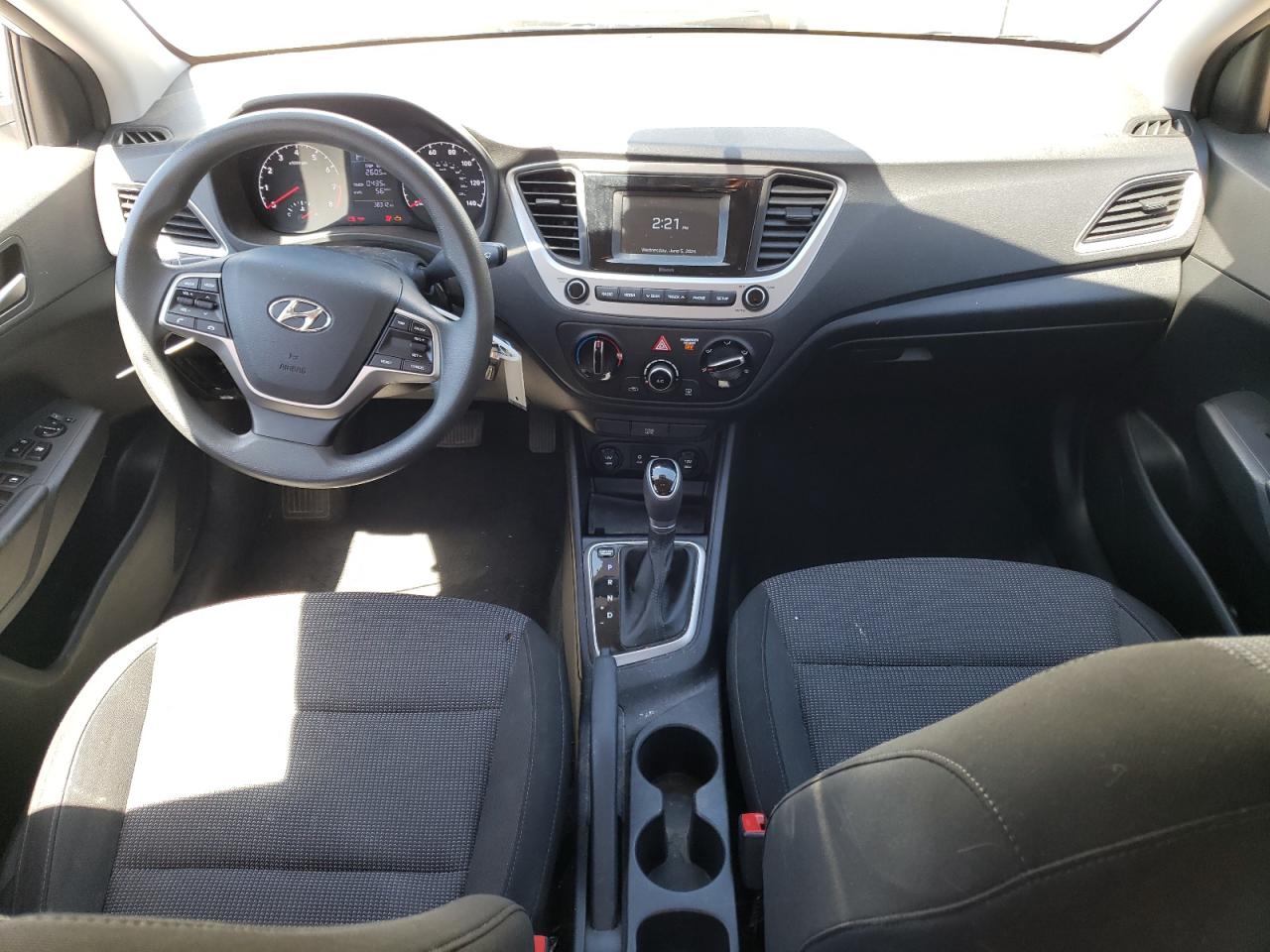 3KPC24A38KE061663 2019 Hyundai Accent Se