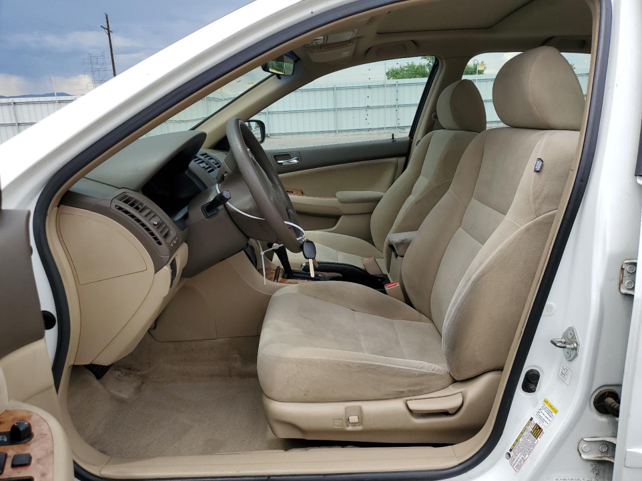 1HGCM566X4A046608 2004 Honda Accord Ex