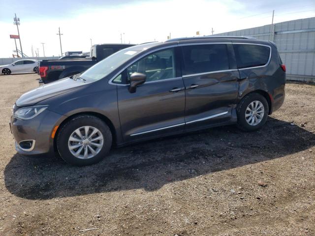 2018 Chrysler Pacifica Touring L VIN: 2C4RC1BG5JR110600 Lot: 57381824