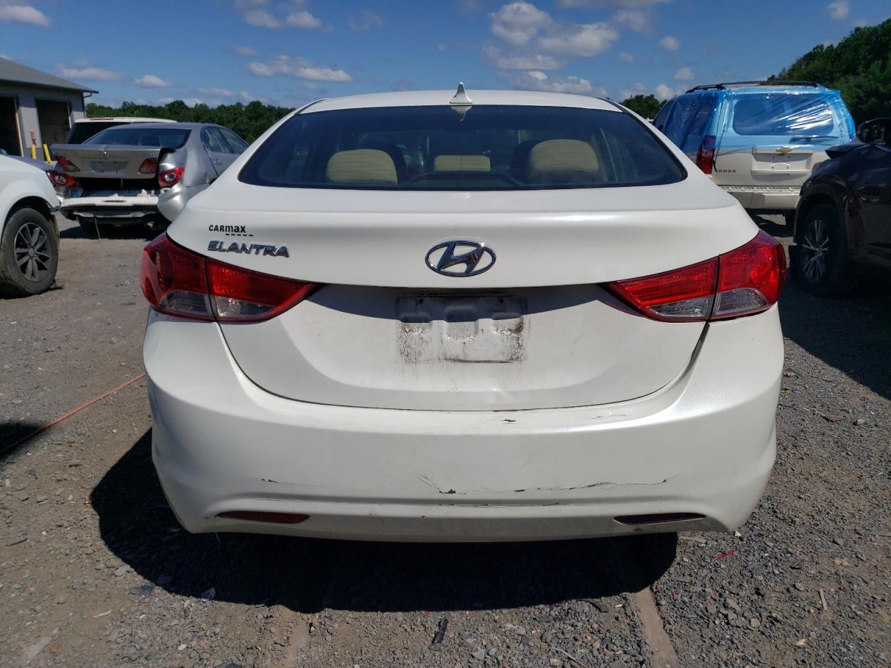 2013 Hyundai Elantra Gls vin: 5NPDH4AE7DH407737