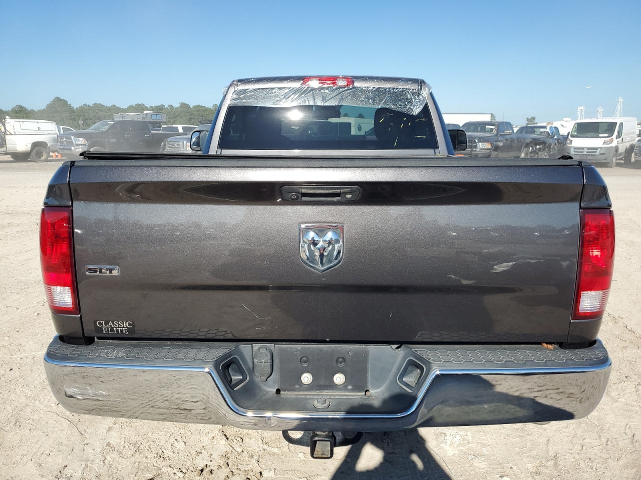 3C6JR6BT7FG631411 2015 Ram 1500 Slt