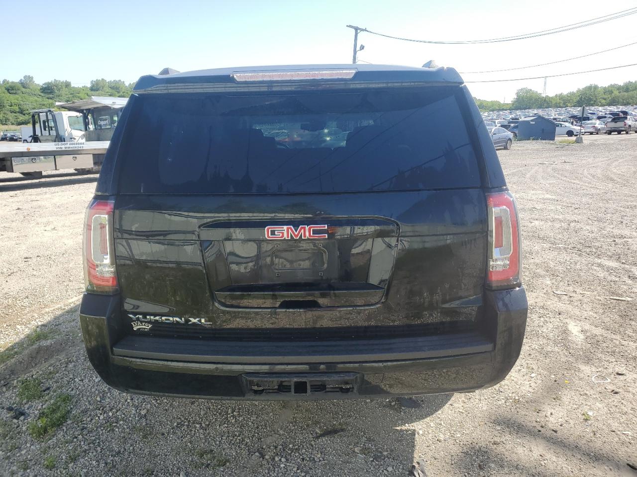 1GKS2GKC5GR147640 2016 GMC Yukon Xl K1500 Slt