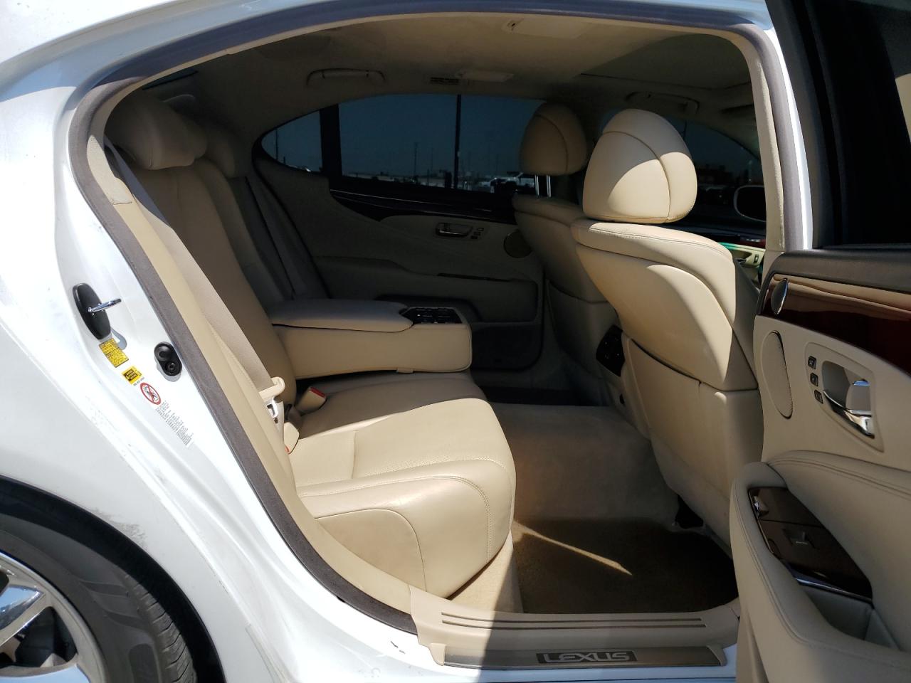 JTHGL46F975000793 2007 Lexus Ls 460L