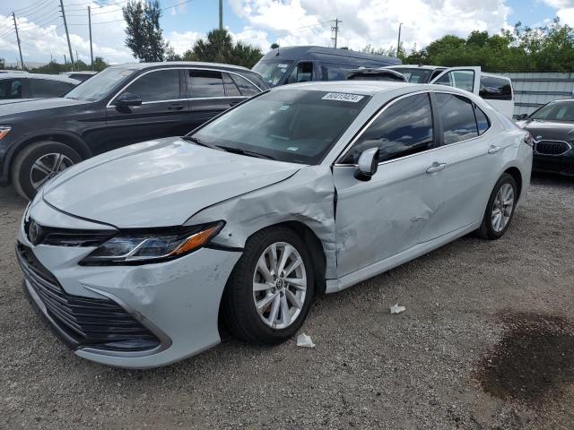 4T1C11AK5NU031479 Toyota Camry LE