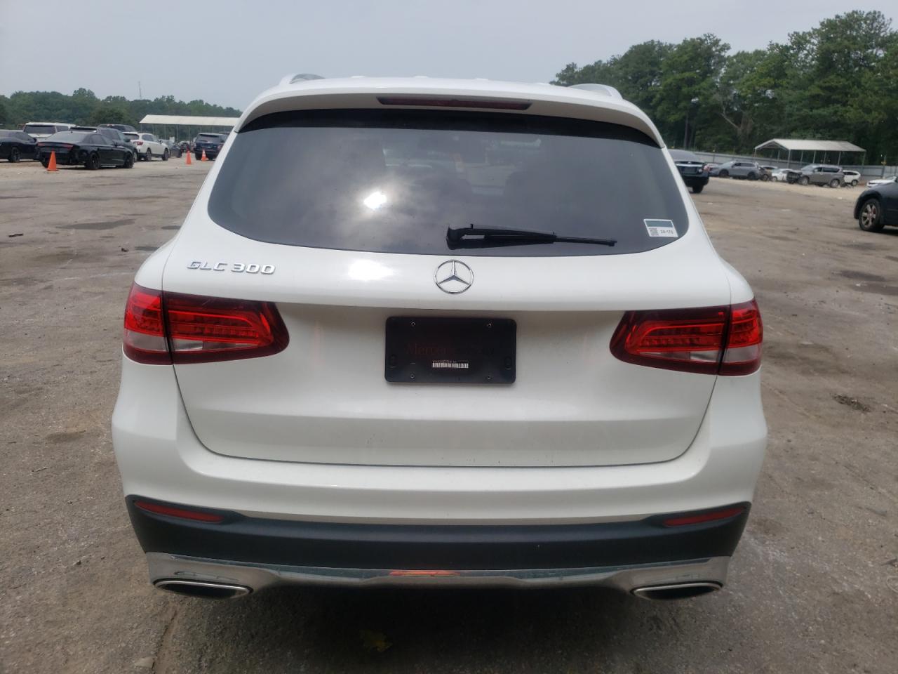 WDC0G4JB0HF192185 2017 Mercedes-Benz Glc 300