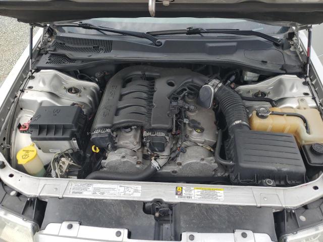 2006 Chrysler 300 - Image 11
