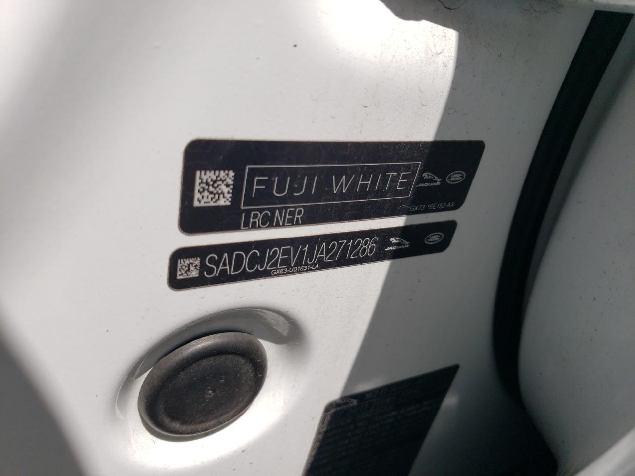 SADCJ2EV1JA271286 2018 Jaguar F-Pace Premium