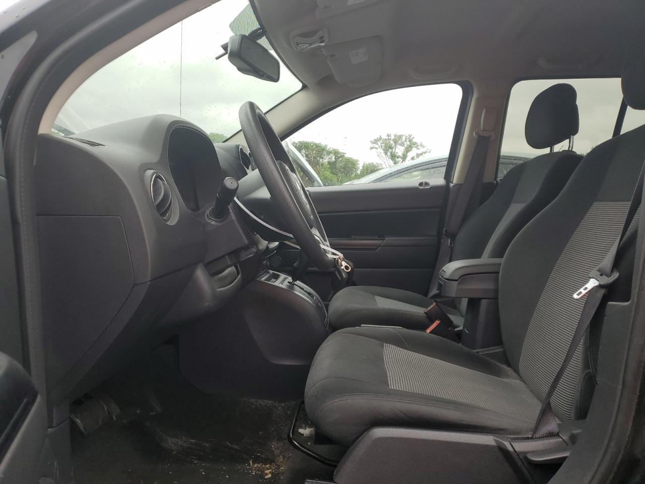 1C4NJDBB9GD756437 2016 Jeep Compass Sport