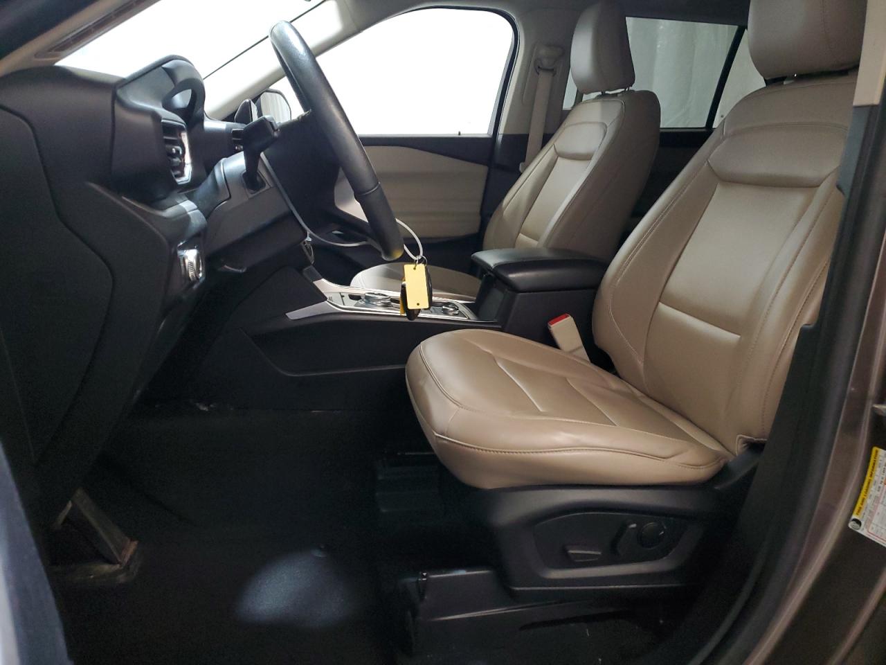 1FMSK8DH5MGB68257 2021 Ford Explorer Xlt