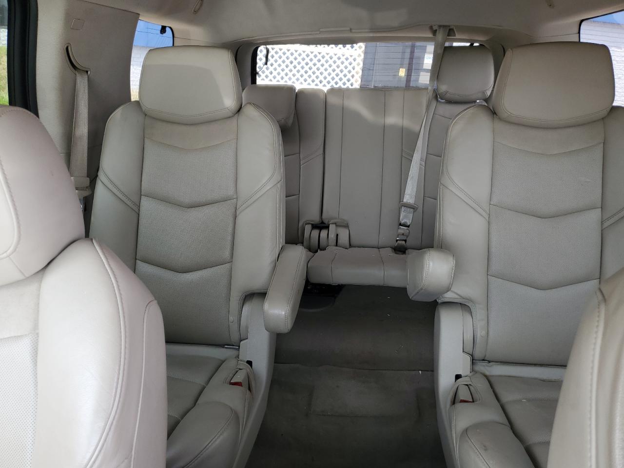 1GYS4BKJ8HR170901 2017 Cadillac Escalade Luxury