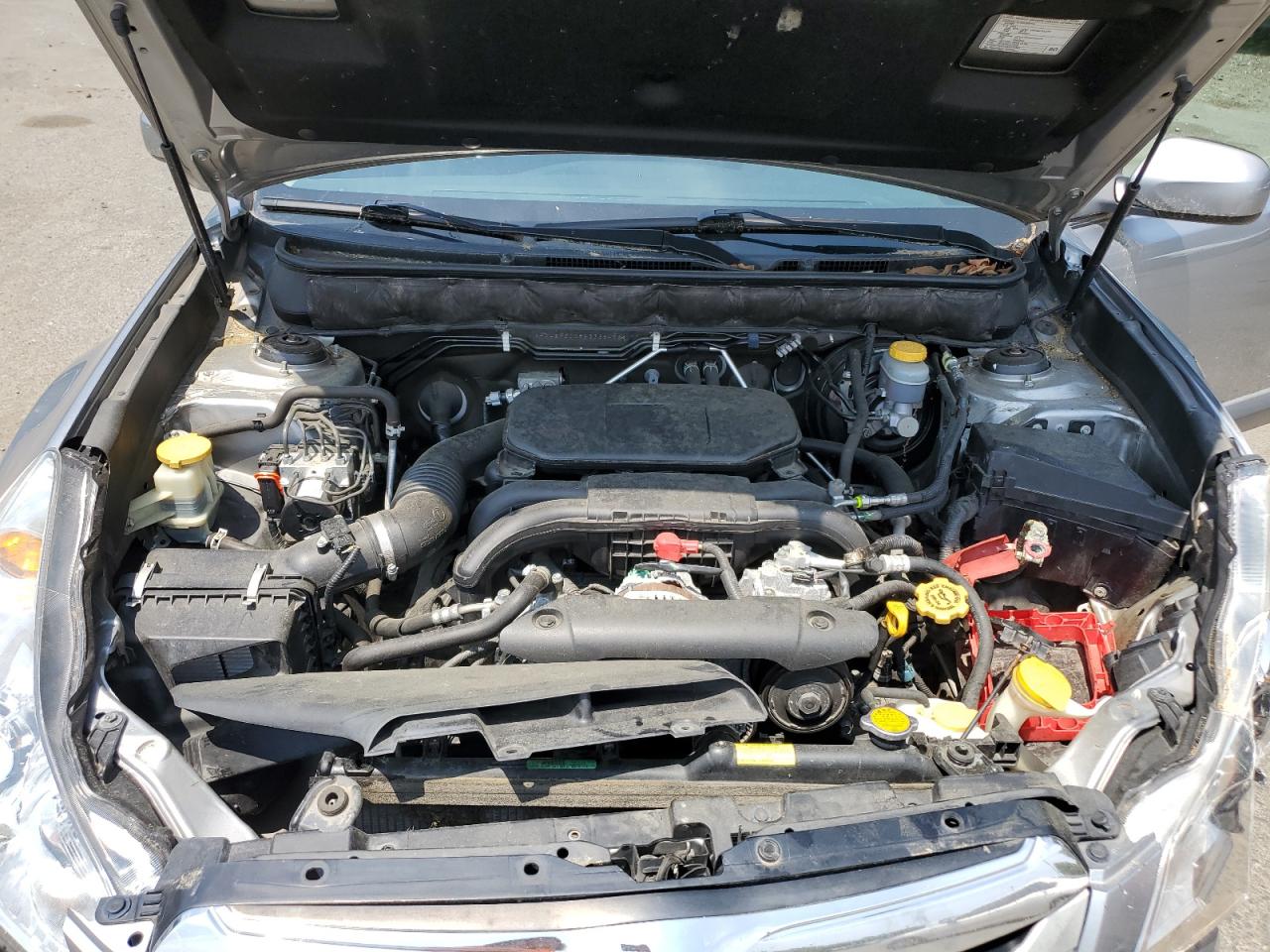 4S4BRCCC5B3336438 2011 Subaru Outback 2.5I Premium