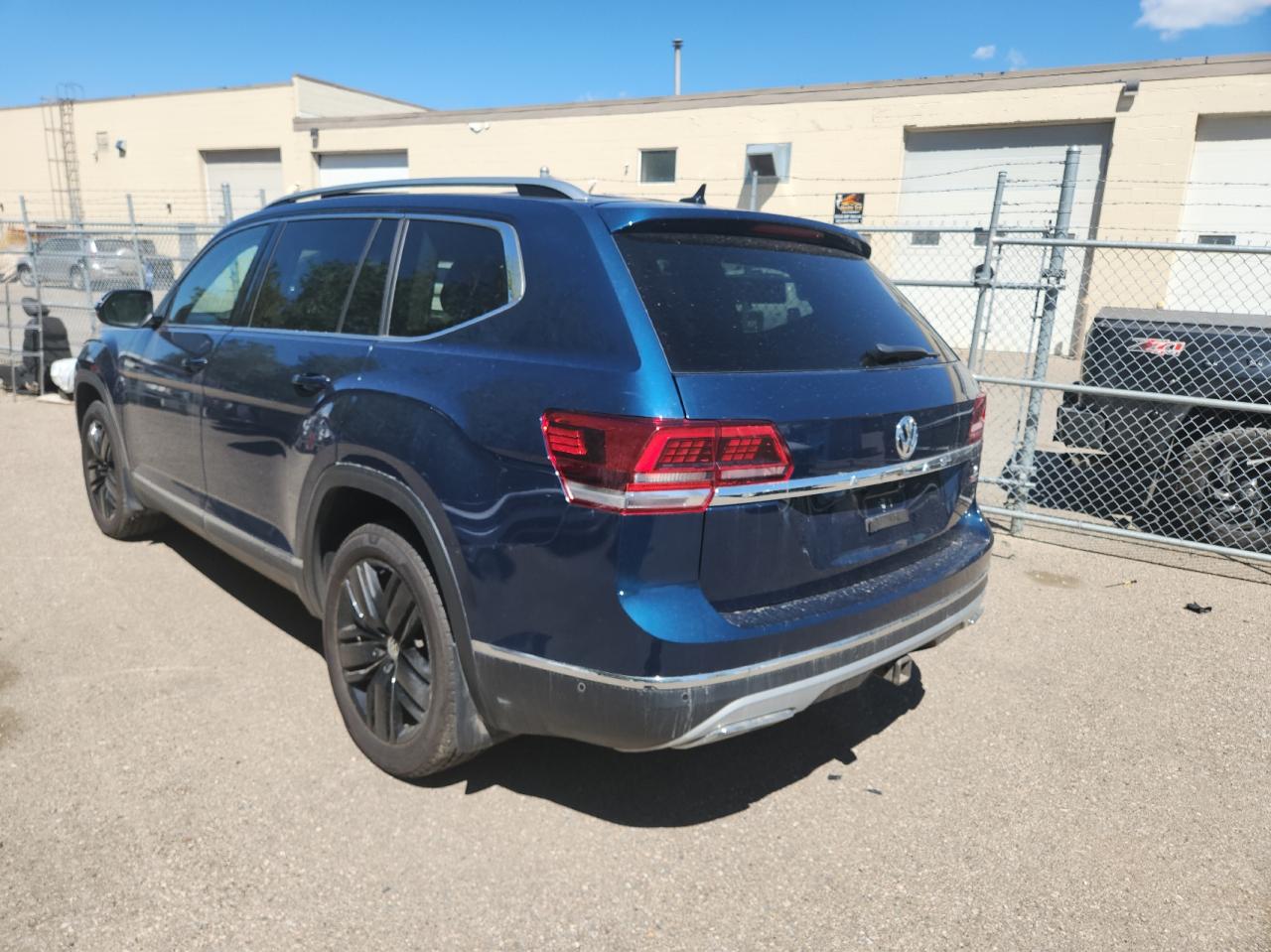 2018 Volkswagen Atlas Sel Premium vin: 1V2NR2CA2JC557633