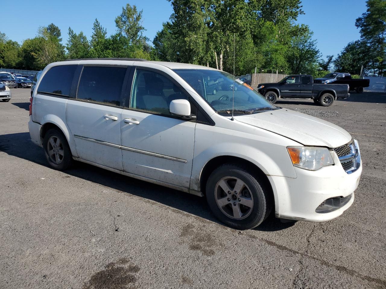 2D4RN3DG1BR729010 2011 Dodge Grand Caravan Mainstreet